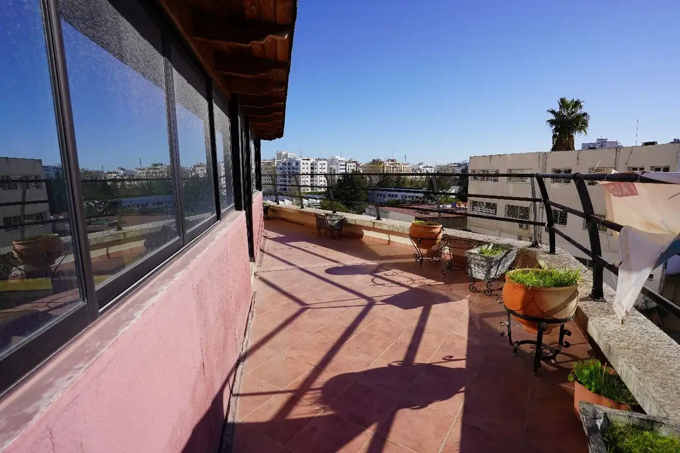bel appartement à vendre à tanger 1èr étage ،...