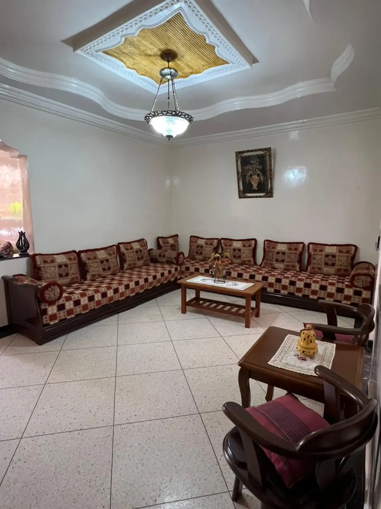 Appartement à louer, bien équipé au rez-de-ch...