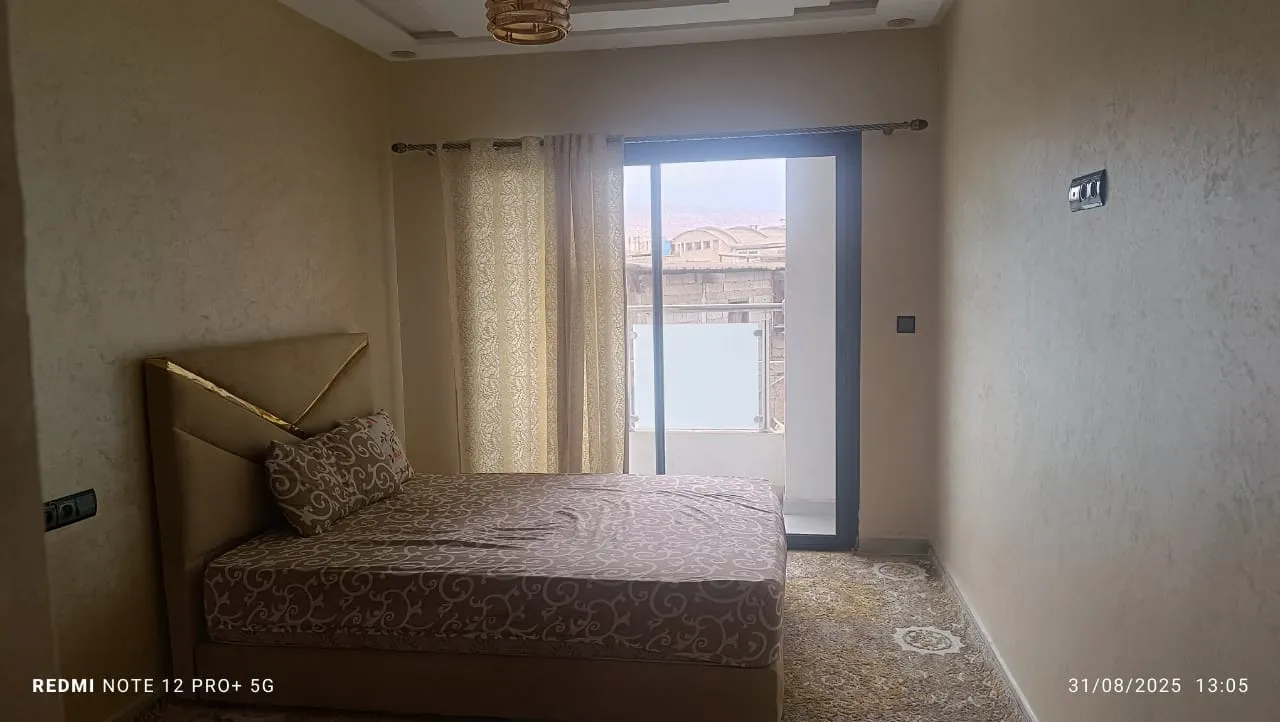 Appartement à Louer à Agadir  2 Chambres, Clim & Wifi, 1er Étage